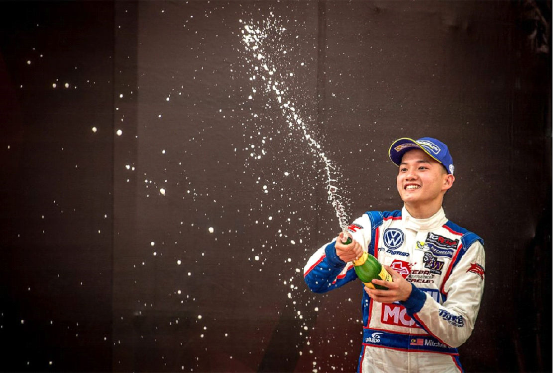 Liqui Moly Team Engstler 3